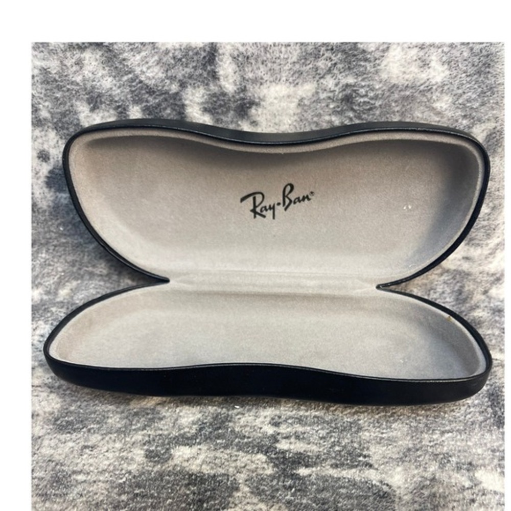 Ray-Ban Clamshell Sunglasses Case Unisex OS Black‎ Hard Shell Protective Eyewear